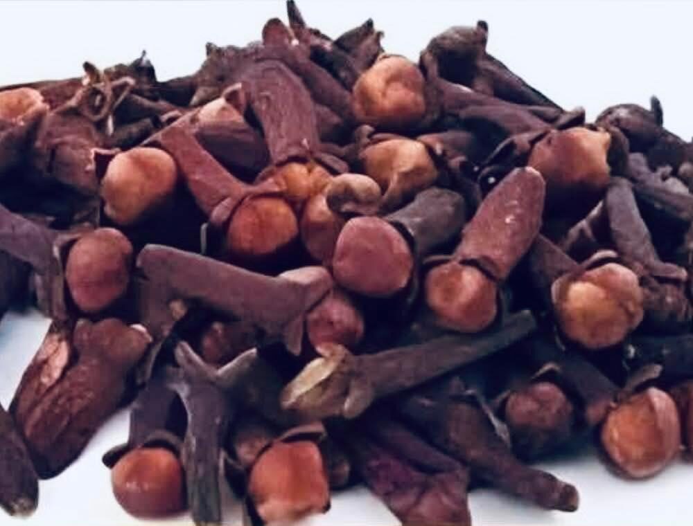 Je mâche des clous de girofle et dis adieu à 10 ans de diabète. Voici la recette 529013581_2617318991968778_3183141921022681991_n