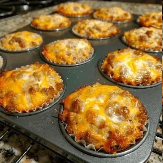Muffins de Salchicha con Bisquick: El Desayuno Fácil que Sabe a Hogar 584311636_1686796336039667_4800544402489988639_n