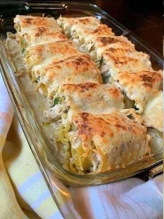 Chicken Alfredo Lasagna Rolls Creamy, Delicious and Perfect for Celebrations